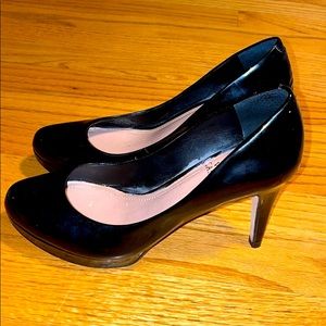 Vince Camuto Black Heels